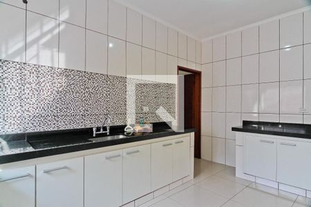 Casa para alugar com 110m², 3 quartos e 4 vagasCozinha