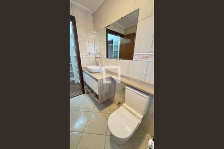 Casa à venda com 153m², 3 quartos e 2 vagasBanheiro da Suíte 1