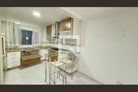 Casa à venda com 153m², 3 quartos e 2 vagasCozinha