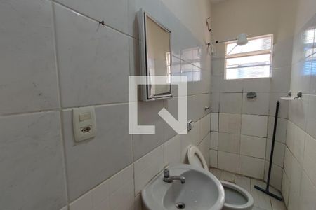 Casa à venda com 131m², 3 quartos e 1 vagaBanheiro suíte