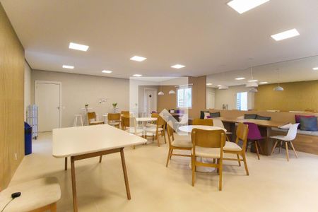 Apartamento para alugar com 41m², 2 quartos e sem vaga Apartamento para alugar com 41m², 2 quartos e sem vagaSalão de Festas