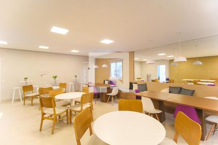Apartamento para alugar com 41m², 2 quartos e sem vaga Apartamento para alugar com 41m², 2 quartos e sem vagaSalão de Festas