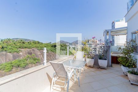 Apartamento à venda com 320m², 3 quartos e 1 vagaTerraço - 2 andar