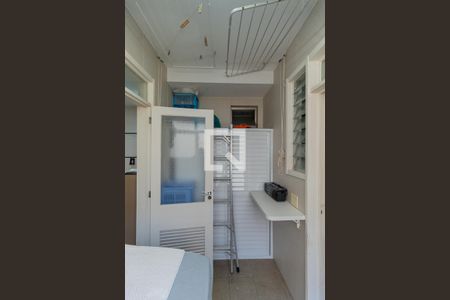 Apartamento à venda com 320m², 3 quartos e 1 vagaÁrea de Serviço