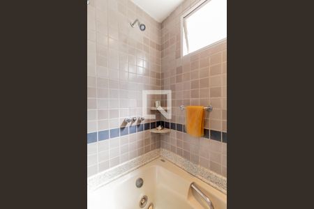 Apartamento à venda com 320m², 3 quartos e 1 vagaBanheiro da Suíte 2 - 1 andar