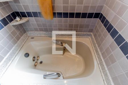 Apartamento à venda com 320m², 3 quartos e 1 vagaBanheiro da Suíte 2 - 1 andar