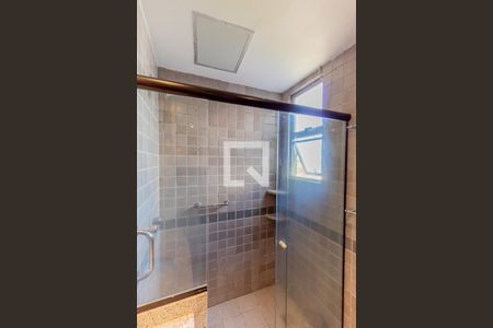 Apartamento à venda com 320m², 3 quartos e 1 vagaBanheiro da Suíte 1 - 1 andar