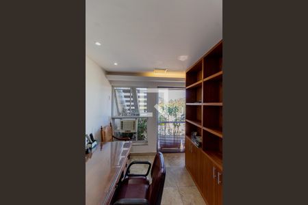 Apartamento à venda com 320m², 3 quartos e 1 vagaEscritório - 2 andar