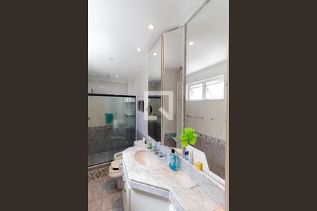 Apartamento à venda com 320m², 3 quartos e 1 vagaBanheiro da Suíte 3 - 2 andar