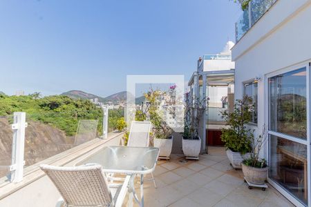 Apartamento à venda com 320m², 3 quartos e 1 vagaTerraço - 2 andar