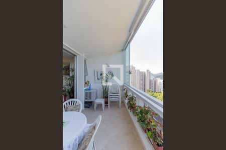 Apartamento à venda com 320m², 3 quartos e 1 vagaVaranda - 1 andar