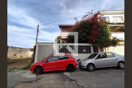 Casa para alugar com 300m², 5 quartos e 3 vagasFachada