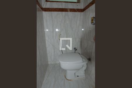 Casa de condomínio à venda com 600m², 6 quartos e 3 vagasLavabo