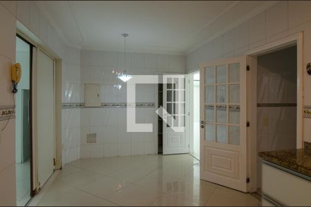 Casa de condomínio à venda com 600m², 6 quartos e 3 vagasCozinha