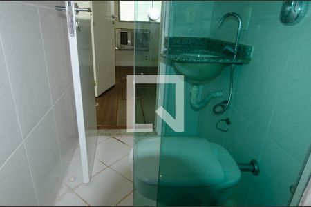 Casa de condomínio à venda com 600m², 6 quartos e 3 vagasBanheiro do Escritório