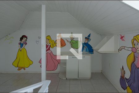 Casa de condomínio à venda com 600m², 6 quartos e 3 vagasSótão