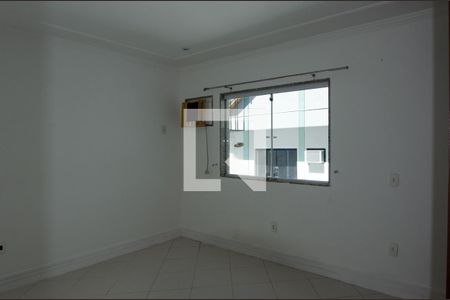 Casa de condomínio à venda com 600m², 6 quartos e 3 vagasQuarto 2