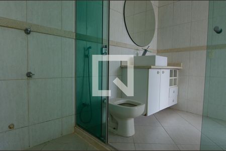 Casa de condomínio à venda com 600m², 6 quartos e 3 vagasBanheiro da Suíte 2