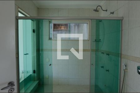 Casa de condomínio à venda com 600m², 6 quartos e 3 vagasBanheiro da Suíte 2