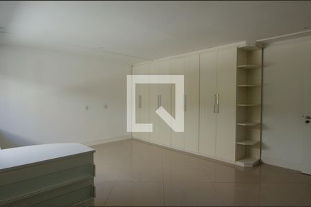 Casa de condomínio à venda com 600m², 6 quartos e 3 vagasSuite 3