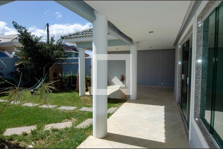 Casa de condomínio à venda com 600m², 6 quartos e 3 vagasVaranda