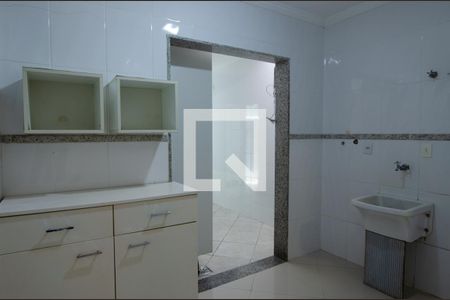 Casa de condomínio à venda com 600m², 6 quartos e 3 vagasCozinha