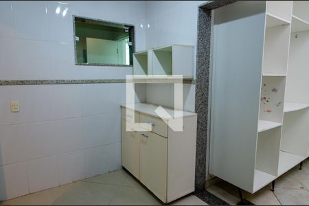 Casa de condomínio à venda com 600m², 6 quartos e 3 vagasÁrea de serviço