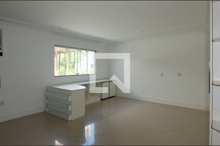 Casa de condomínio à venda com 600m², 6 quartos e 3 vagasSuite 3