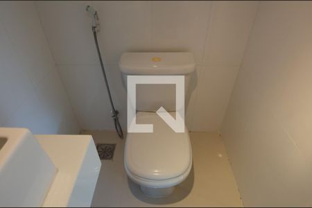 Casa de condomínio à venda com 600m², 6 quartos e 3 vagasBanheiro 2