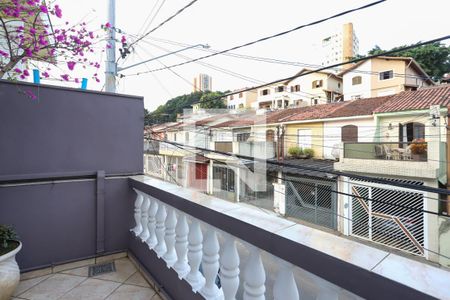 Sacada de casa à venda com 3 quartos, 300m² em Vila Guaca, São Paulo