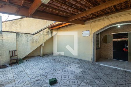 Casa para alugar com 95m², 2 quartos e 1 vagaQuintal