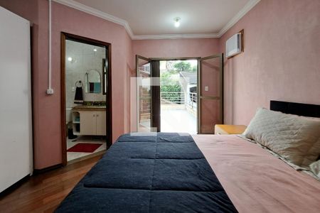 Casa à venda com 330m², 3 quartos e 8 vagas Casa à venda com 330m², 3 quartos e 8 vagasSuíte 3