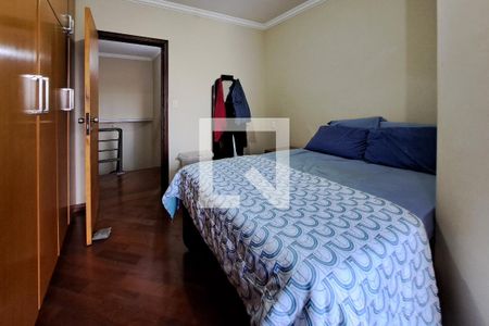 Casa à venda com 330m², 3 quartos e 8 vagas Casa à venda com 330m², 3 quartos e 8 vagasSuíte 2