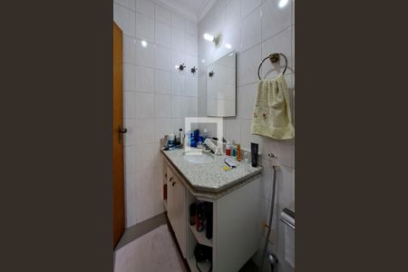 Casa à venda com 330m², 3 quartos e 8 vagas Casa à venda com 330m², 3 quartos e 8 vagasBanheiro da Suíte 2