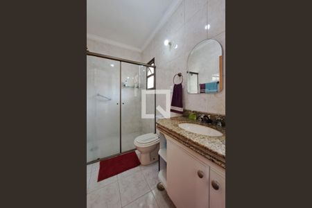 Casa à venda com 330m², 3 quartos e 8 vagas Casa à venda com 330m², 3 quartos e 8 vagasBanheiro da Suíte 3