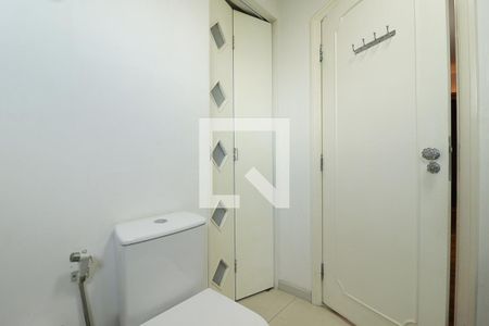 Apartamento à venda com 330m², 4 quartos e 3 vagasBanheiro da Suíte 1