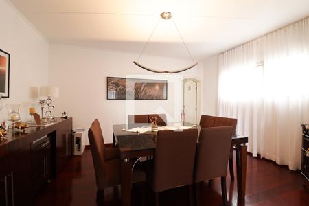 Apartamento à venda com 330m², 4 quartos e 3 vagasSala