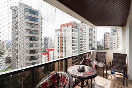 Apartamento à venda com 330m², 4 quartos e 3 vagasVaranda da Sala