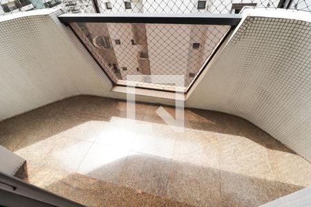 Apartamento à venda com 330m², 4 quartos e 3 vagasVaranda da Suíte 1