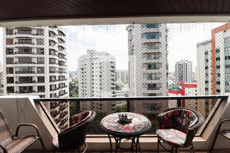 Apartamento à venda com 330m², 4 quartos e 3 vagasVaranda da Sala