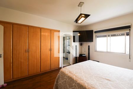 Apartamento à venda com 330m², 4 quartos e 3 vagasSuíte 2