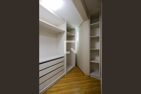 Apartamento para alugar com 182m², 2 quartos e 4 vagasCloset da suíte 1