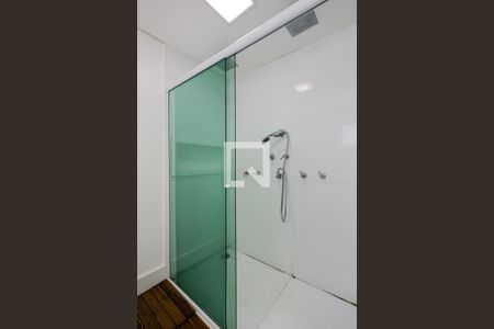 Apartamento para alugar com 182m², 2 quartos e 4 vagasBanheiro da suíte 1