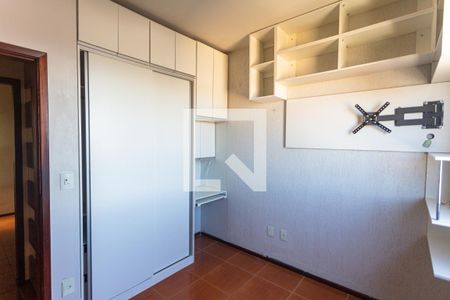 Quarto 1 de apartamento à venda com 3 quartos, 70m² em Ana Lúcia, Belo Horizonte