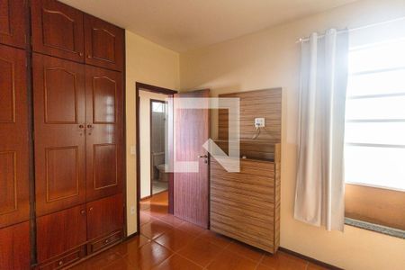 Apartamento à venda com 70m², 3 quartos e 2 vagasQuarto 2