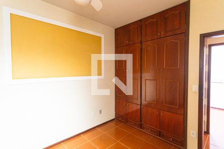 Apartamento à venda com 70m², 3 quartos e 2 vagasQuarto 2