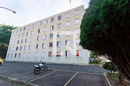 Apartamento à venda com 54m², 2 quartos e 1 vaga Apartamento à venda com 54m², 2 quartos e 1 vagaFachada do bloco