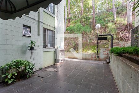 Apartamento à venda com 54m², 2 quartos e 1 vaga Apartamento à venda com 54m², 2 quartos e 1 vagaHall