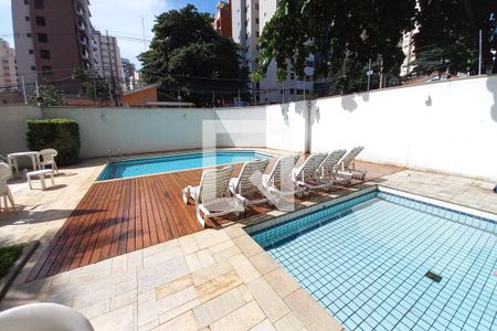 Apartamento à venda com 165m², 4 quartos e 2 vagasÁrea comum - Piscina