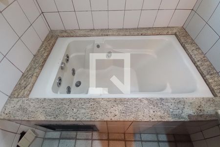 Apartamento à venda com 165m², 4 quartos e 2 vagasDetalhe do Banheiro da Suite 4